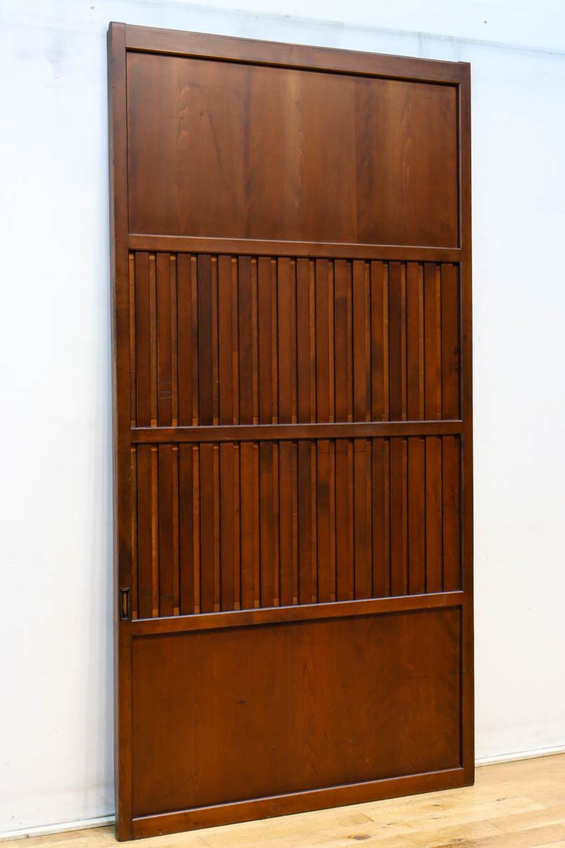 幅930ミリ　穏やかな色彩で風情溢れる無双板戸　F8616　在庫3枚