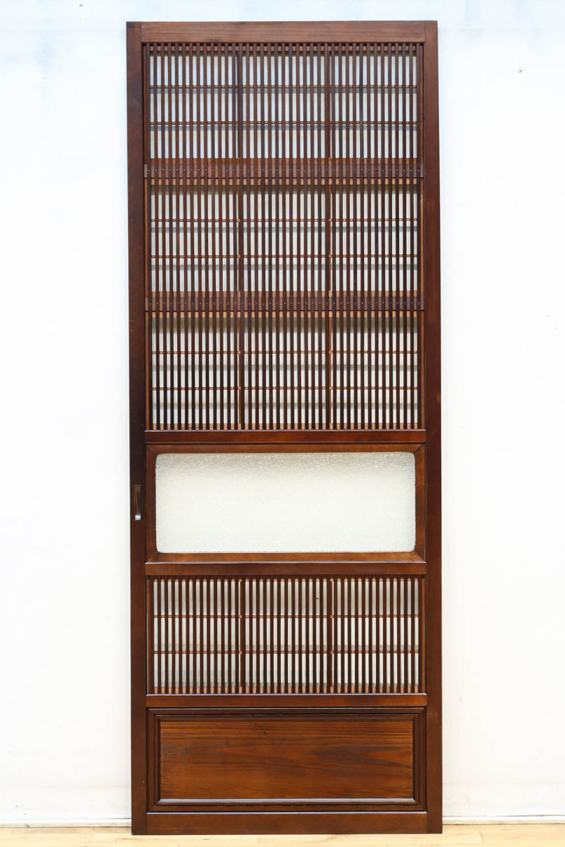 幅670ミリ　スリムサイズ！！ 杢目が浮かぶ古色の色彩で風情高まる大阪格子戸　F8620　在庫4枚