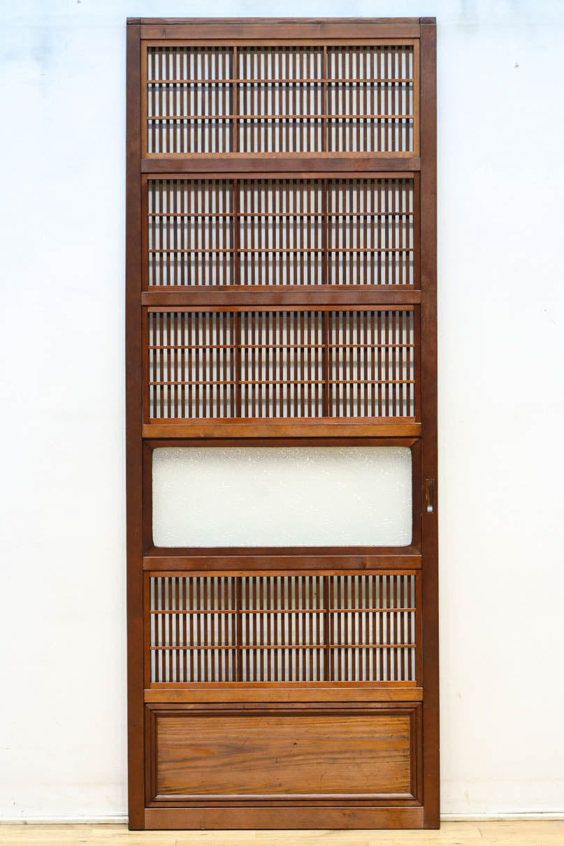 幅670ミリ　スリムサイズ！！ 杢目が浮かぶ古色の色彩で風情高まる大阪格子戸　F8620　在庫4枚