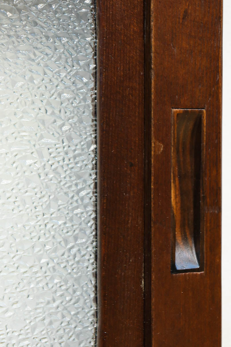 幅670ミリ　スリムサイズ！！ 杢目が浮かぶ古色の色彩で風情高まる大阪格子戸　F8620　在庫4枚