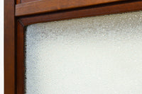 幅670ミリ　スリムサイズ！！ 杢目が浮かぶ古色の色彩で風情高まる大阪格子戸　F8620　在庫4枚