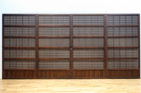 幅920ミリ　無双窓作りの腰板で和の面持ちある格子戸　F8622　在庫4枚