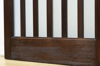 幅685ミリ　落ち着いた面持ちある半スリガラス入り全面角太格子戸　F8639　在庫4枚