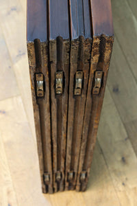 幅685ミリ　落ち着いた面持ちある半スリガラス入り全面角太格子戸　F8639　在庫4枚