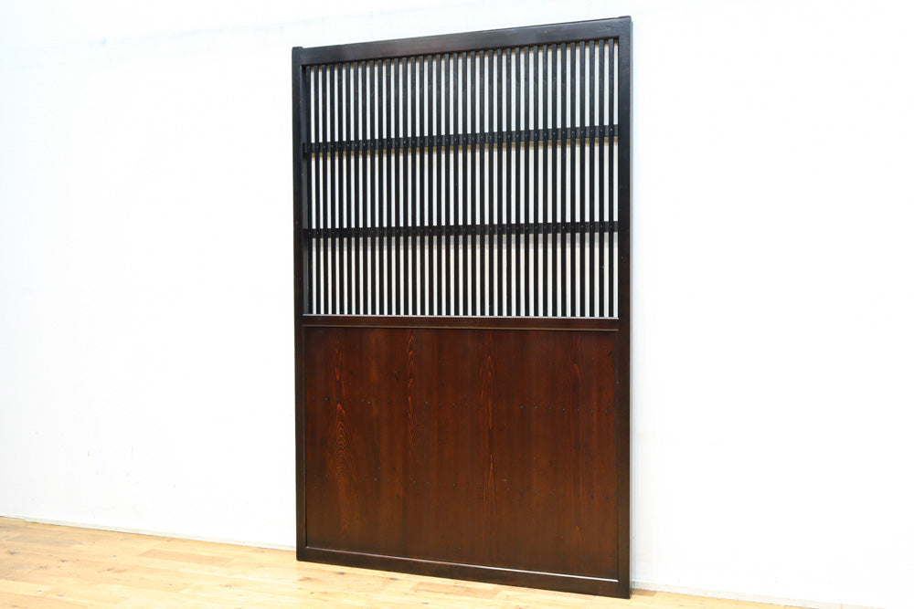 Wide lattice door F8650