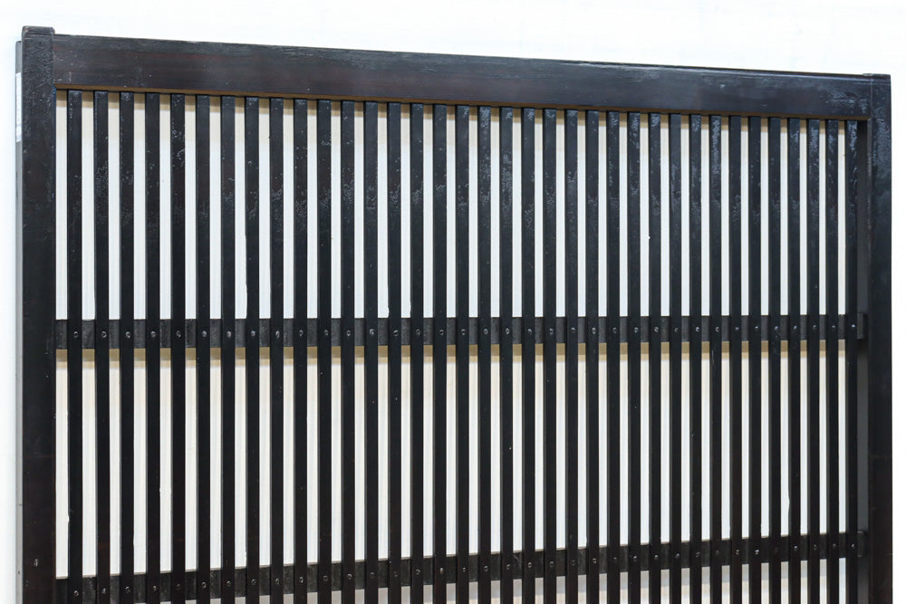 Wide lattice door F8650