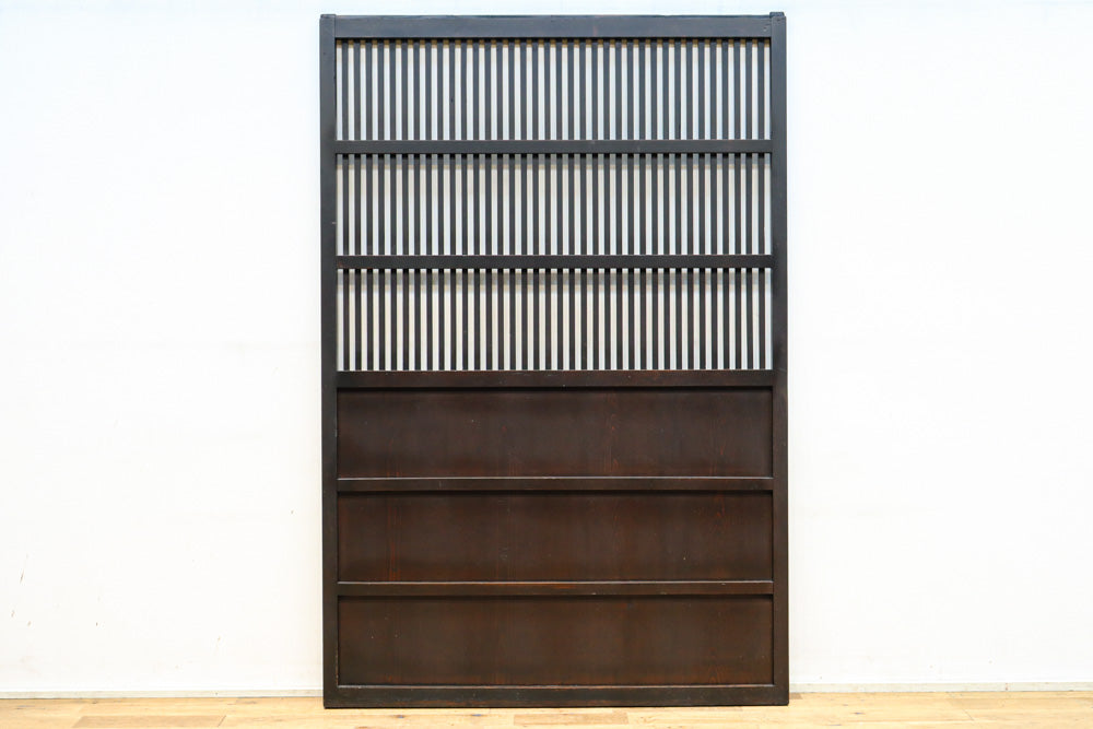 Wide lattice door F8650