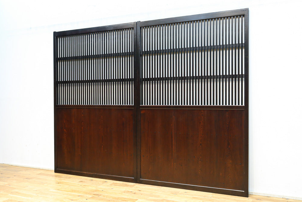 Wide lattice door F8650