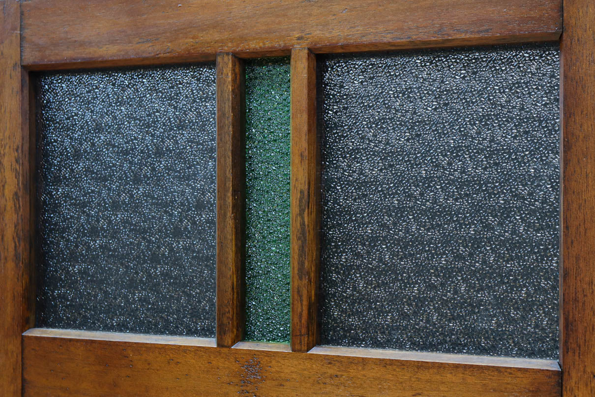 Glass door F8653