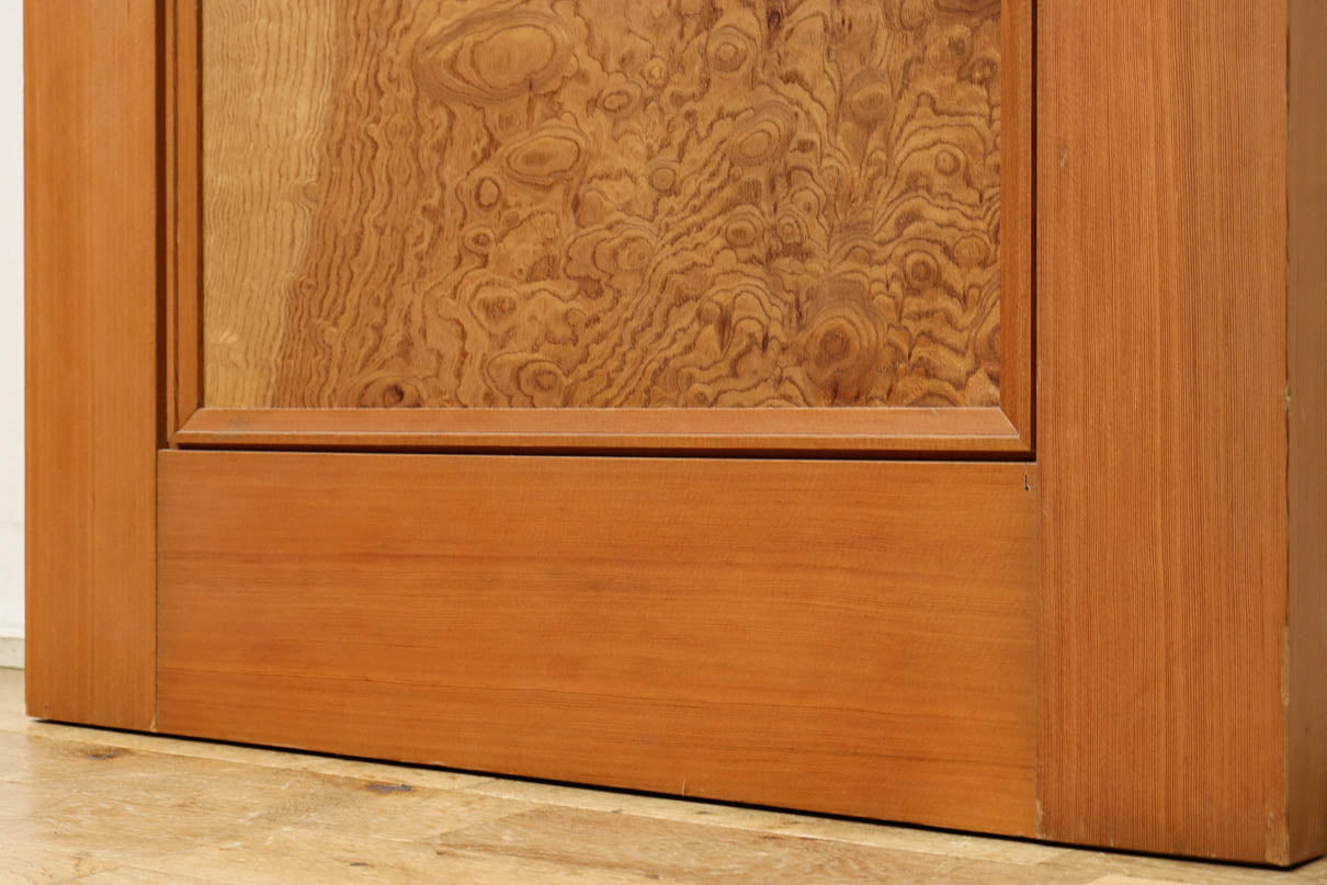 Wooden Door F8670