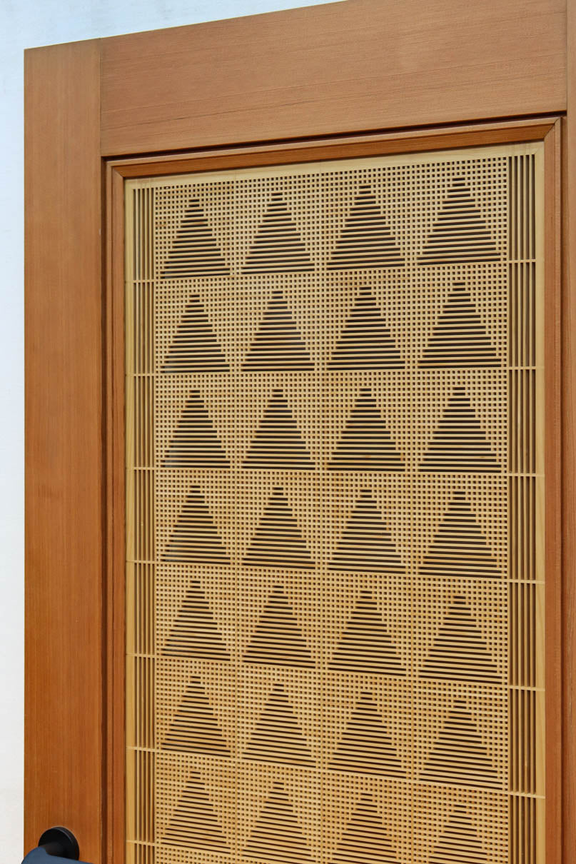 Wooden Door F8670