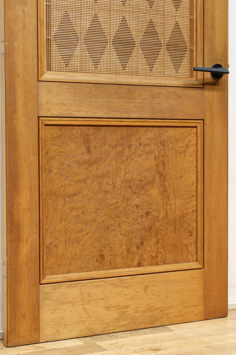 Wooden Door F8671