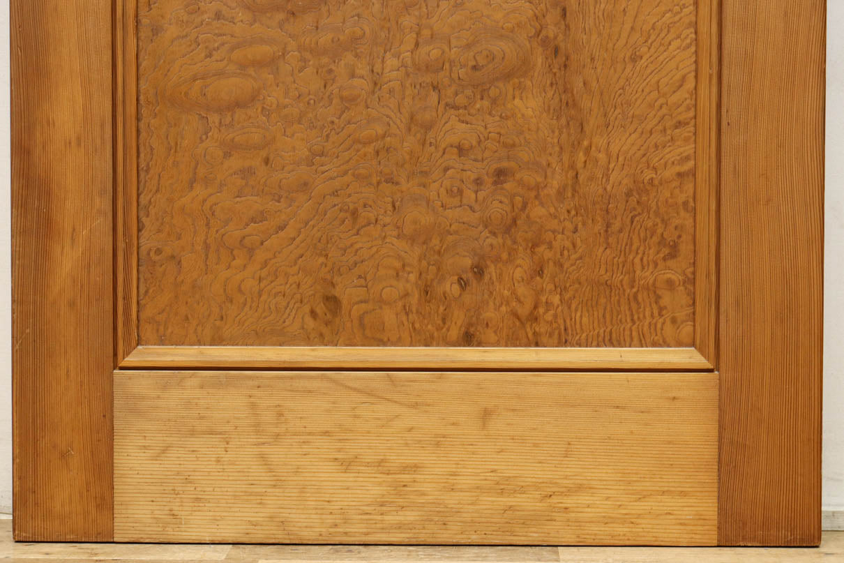 Wooden Door F8671