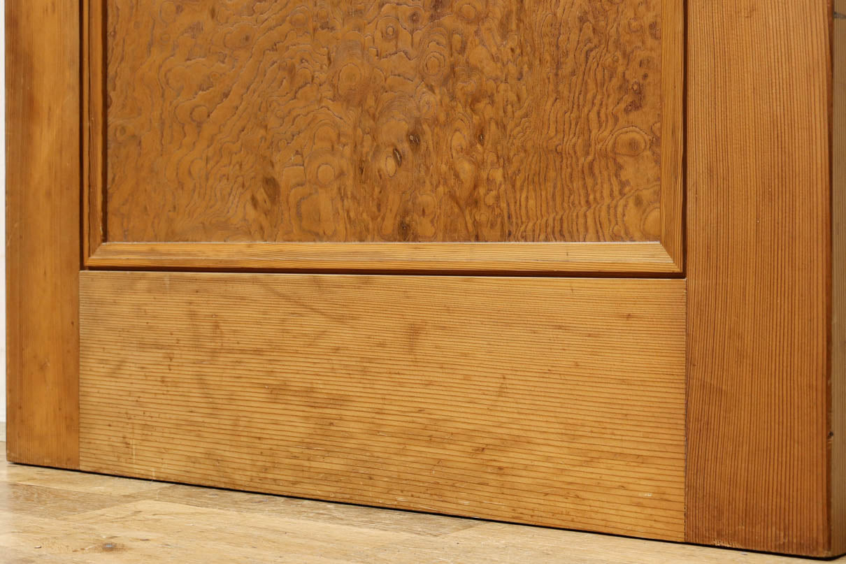 Wooden Door F8671