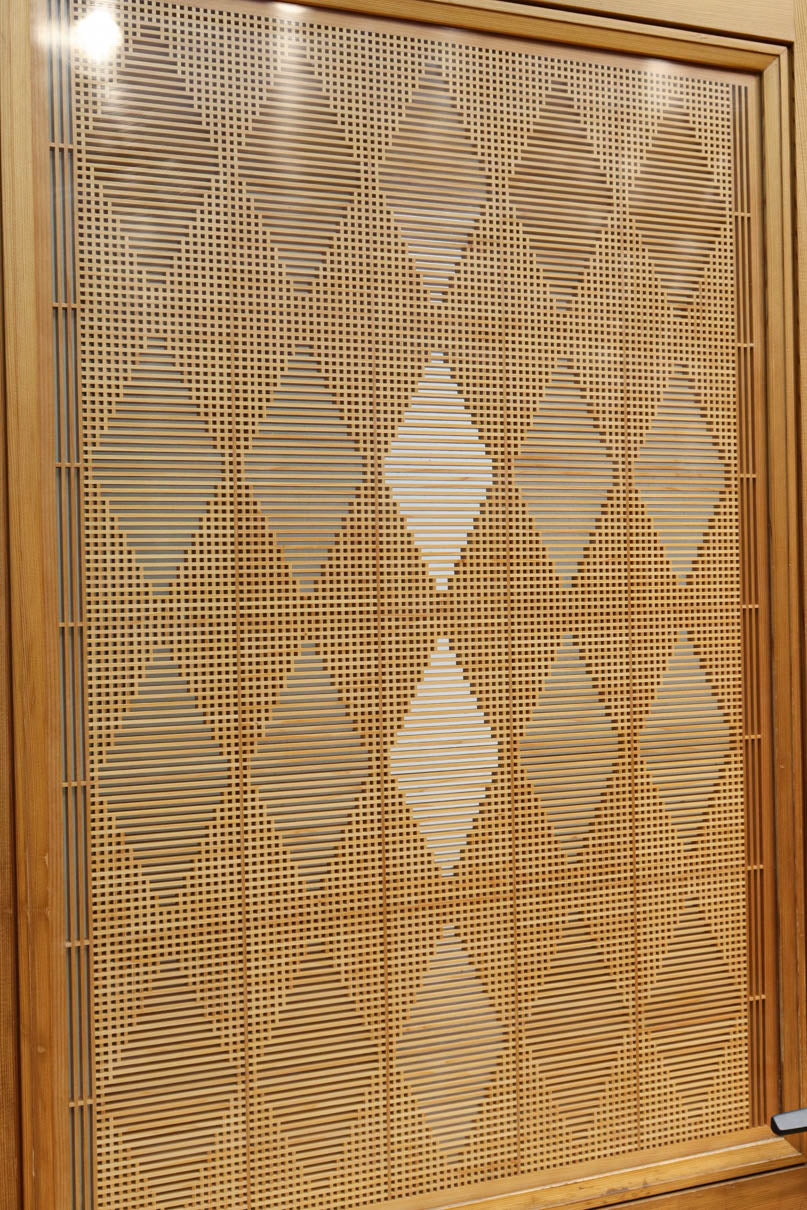 Wooden Door F8671