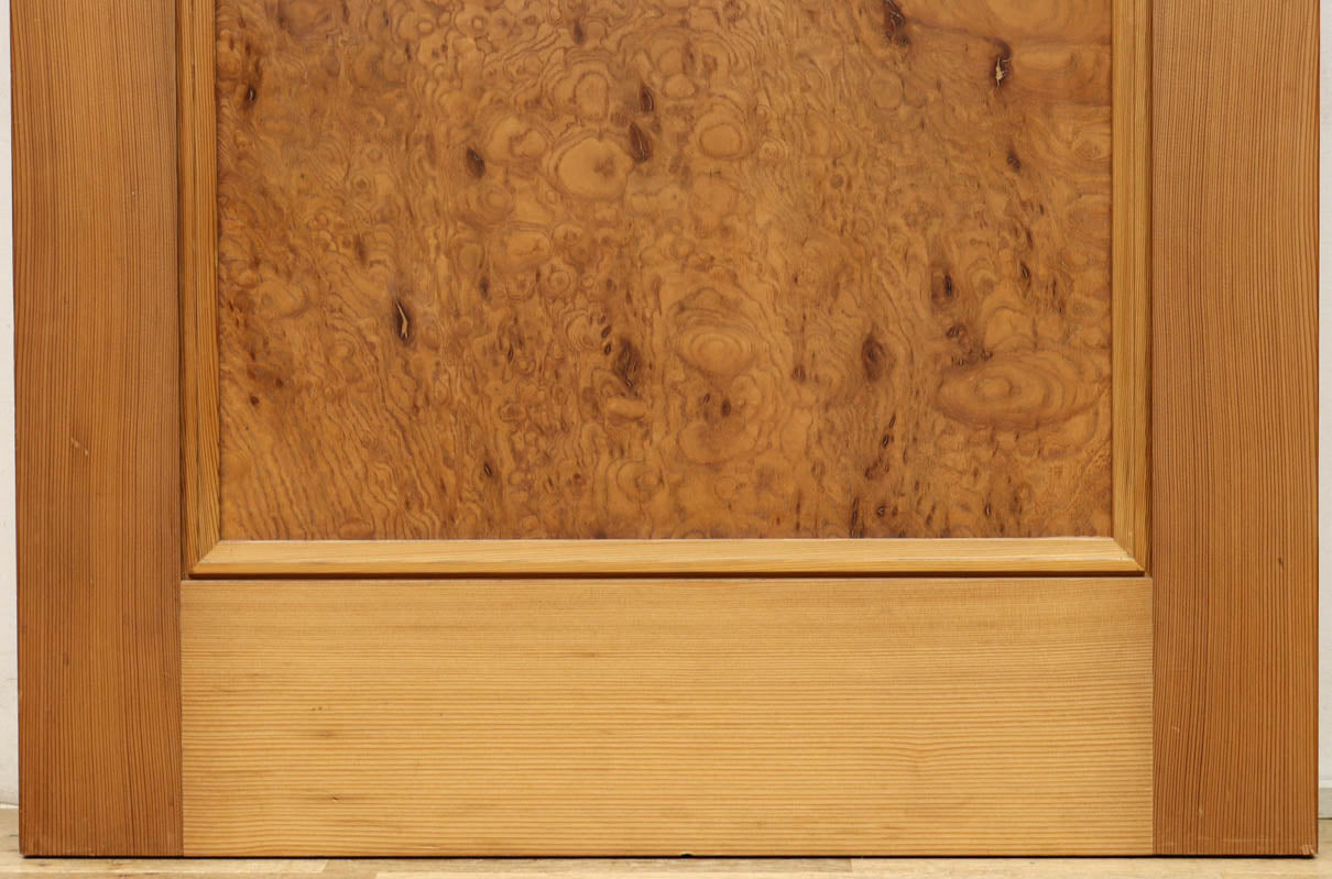Wooden Door F8671