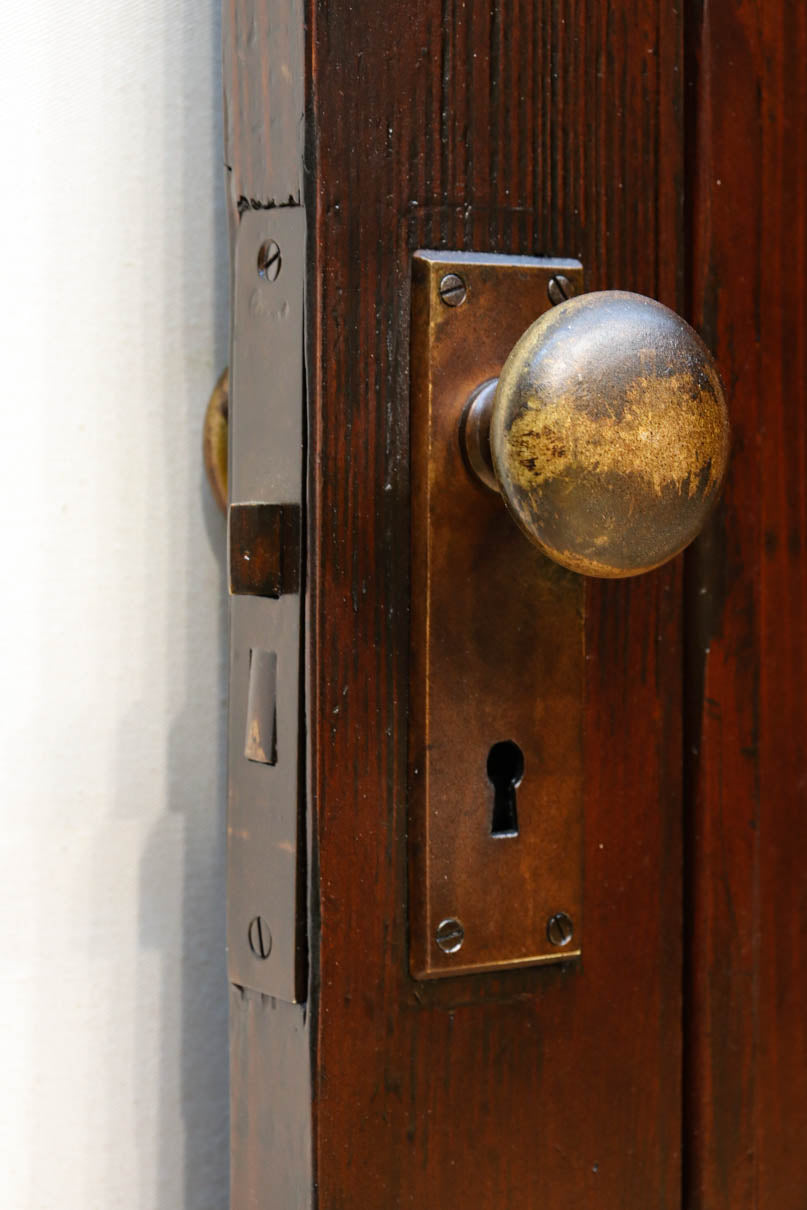 Glass door F8677