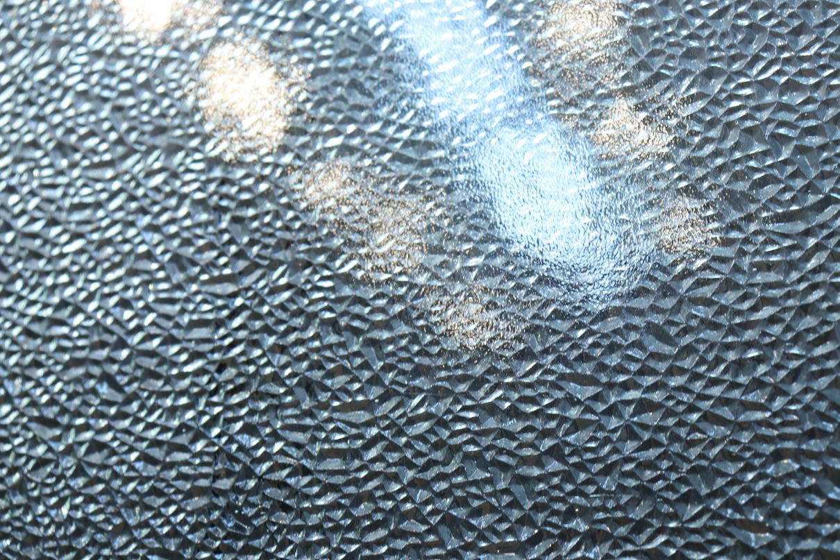 Glass door F8677