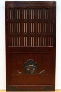 幅1080ミリ　上品な巾着模様の装飾金具を添えた富山格子蔵戸　G2349