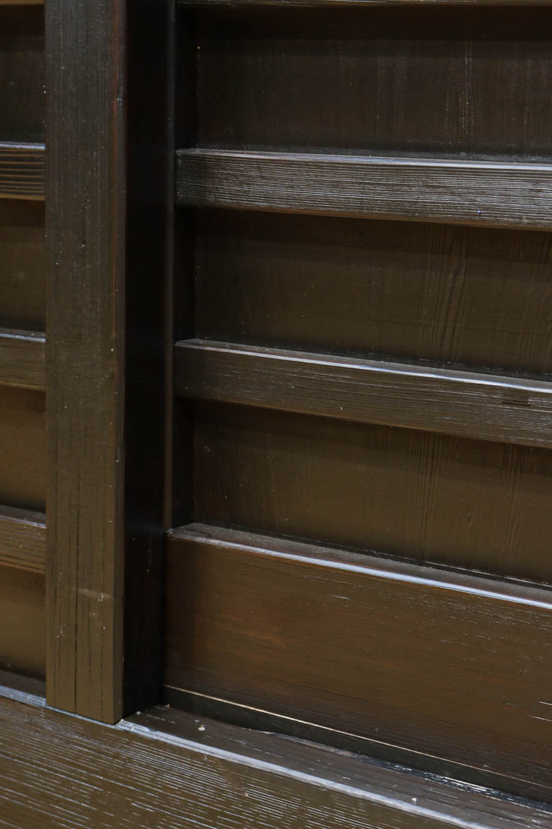 幅1163ミリ!! 大きな升目ですっきりとしたガラス入り格子くぐり戸　G2496