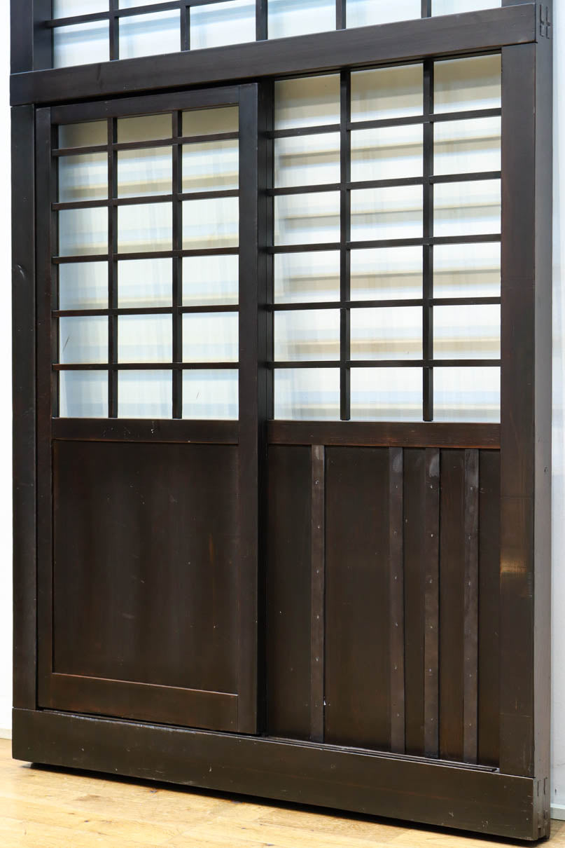 幅1163ミリ!! 大きな升目ですっきりとしたガラス入り格子くぐり戸　G2496