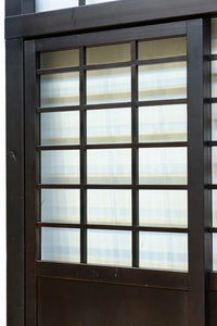 幅1163ミリ!! 大きな升目ですっきりとしたガラス入り格子くぐり戸　G2496