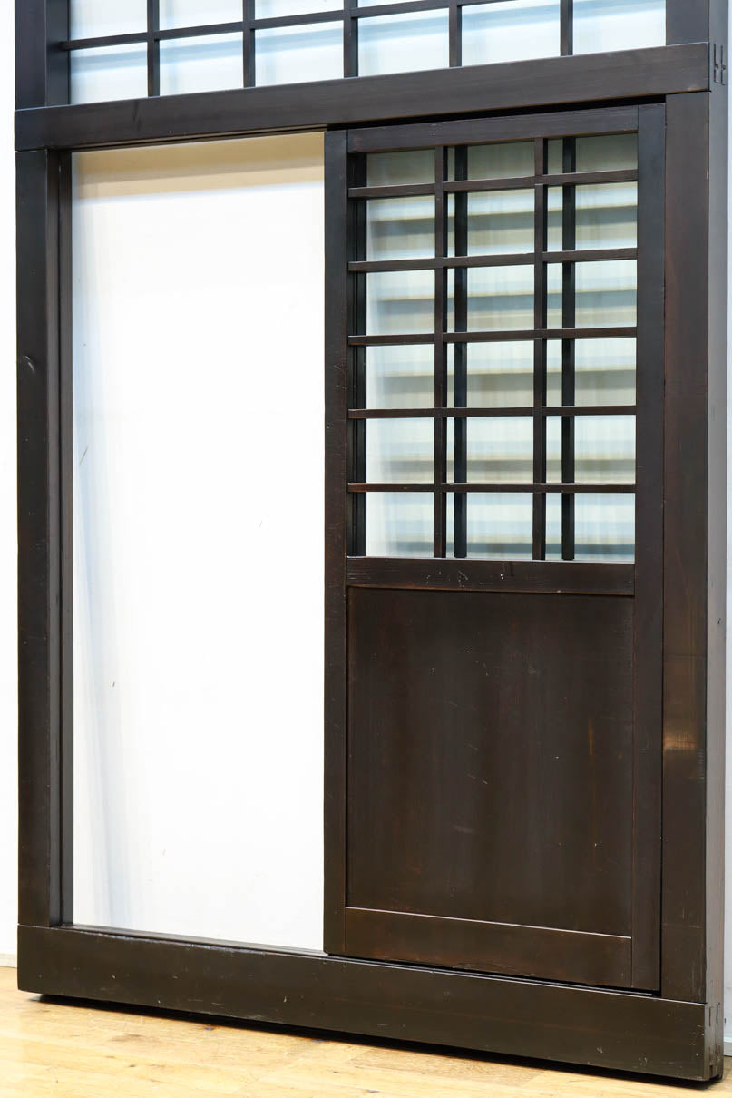 幅1163ミリ!! 大きな升目ですっきりとしたガラス入り格子くぐり戸　G2496