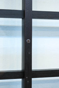 幅1163ミリ!! 大きな升目ですっきりとしたガラス入り格子くぐり戸　G2496