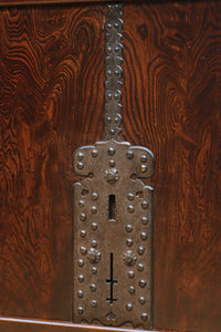 幅873ミリ　升格子を飾る多種類の色ガラスが煌びやかな極上ガラス戸　G2505