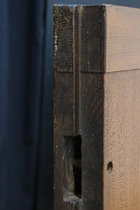 幅873ミリ　升格子を飾る多種類の色ガラスが煌びやかな極上ガラス戸　G2505