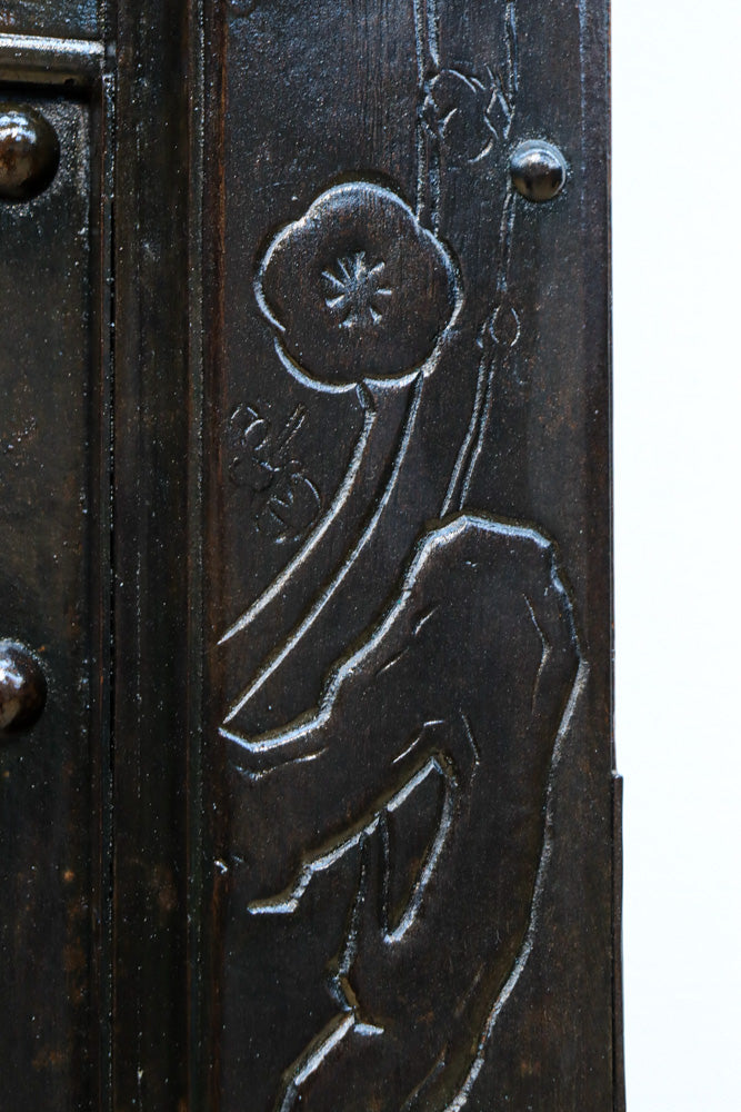 稀少幅927ミリ　美しい杢目に重厚金具の貫禄漂う庄内蔵戸　G2506