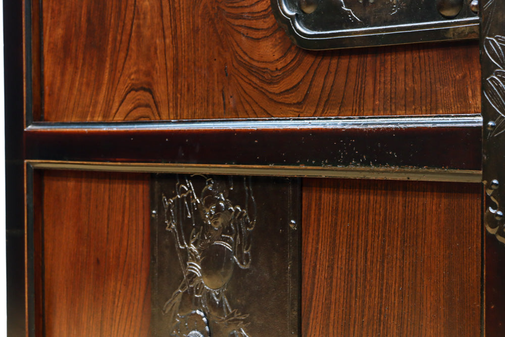 稀少幅927ミリ　美しい杢目に重厚金具の貫禄漂う庄内蔵戸　G2506