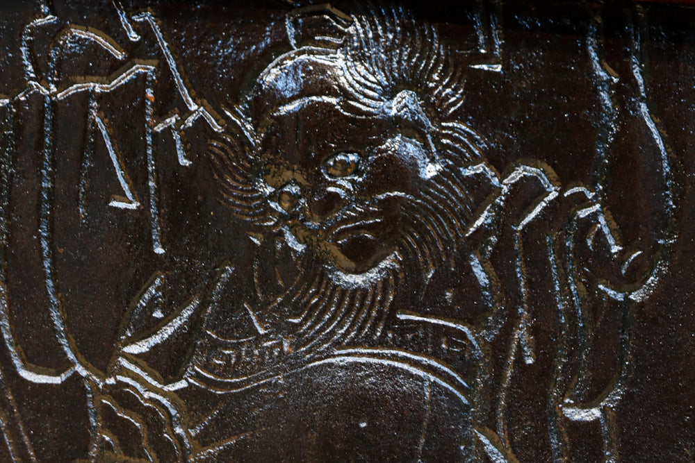 稀少幅927ミリ　美しい杢目に重厚金具の貫禄漂う庄内蔵戸　G2506