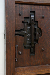 稀少幅927ミリ　美しい杢目に重厚金具の貫禄漂う庄内蔵戸　G2506