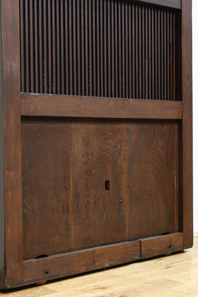 稀少幅923ミリ‼︎艶やかな色彩に巾着金具が見栄えのする格子蔵戸　G2507