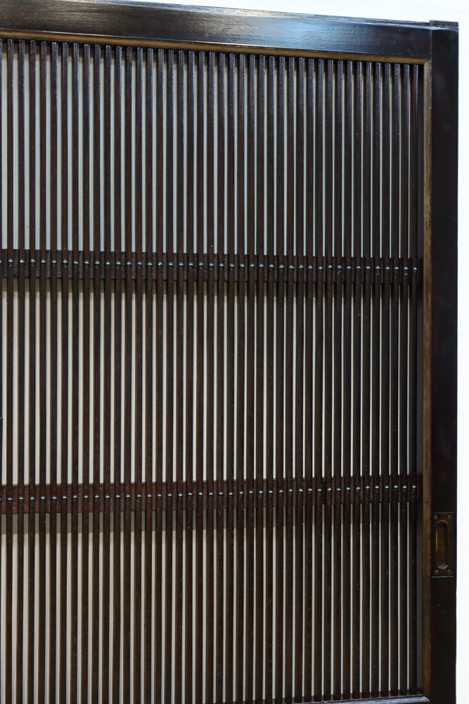 稀少幅923ミリ‼︎艶やかな色彩に巾着金具が見栄えのする格子蔵戸　G2507