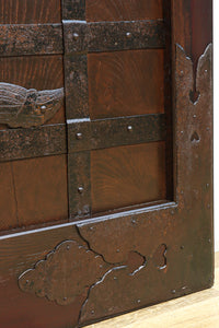 幅1178ミリ　重厚な帯鉄格子と巾着金具を纏う格調高い富山蔵戸　G2508