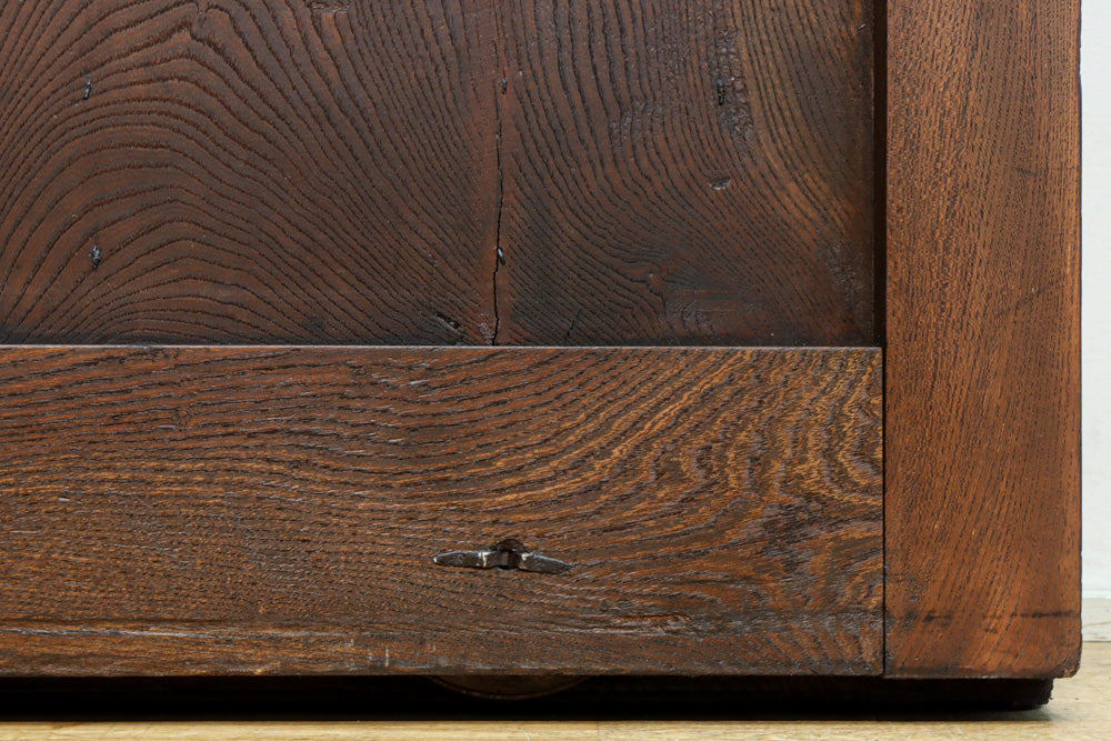 幅1178ミリ　重厚な帯鉄格子と巾着金具を纏う格調高い富山蔵戸　G2508