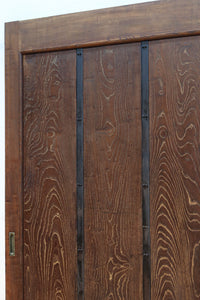 幅1295ミリ　美麗な杢目が浮かぶ重厚感ある総けやき越後蔵戸　G2513