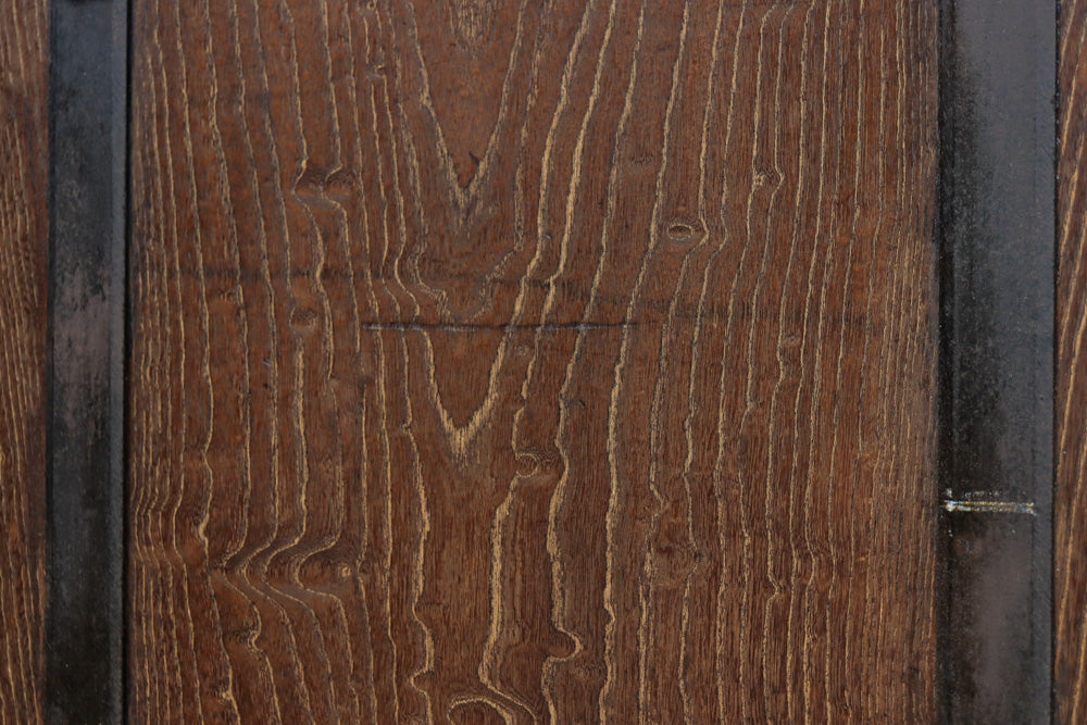 幅1295ミリ　美麗な杢目が浮かぶ重厚感ある総けやき越後蔵戸　G2513