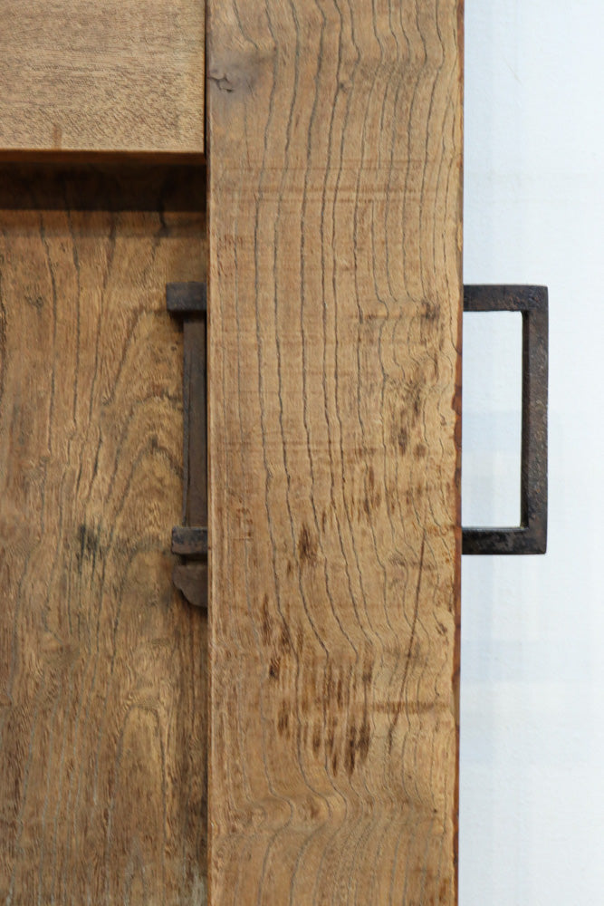 幅1295ミリ　美麗な杢目が浮かぶ重厚感ある総けやき越後蔵戸　G2513