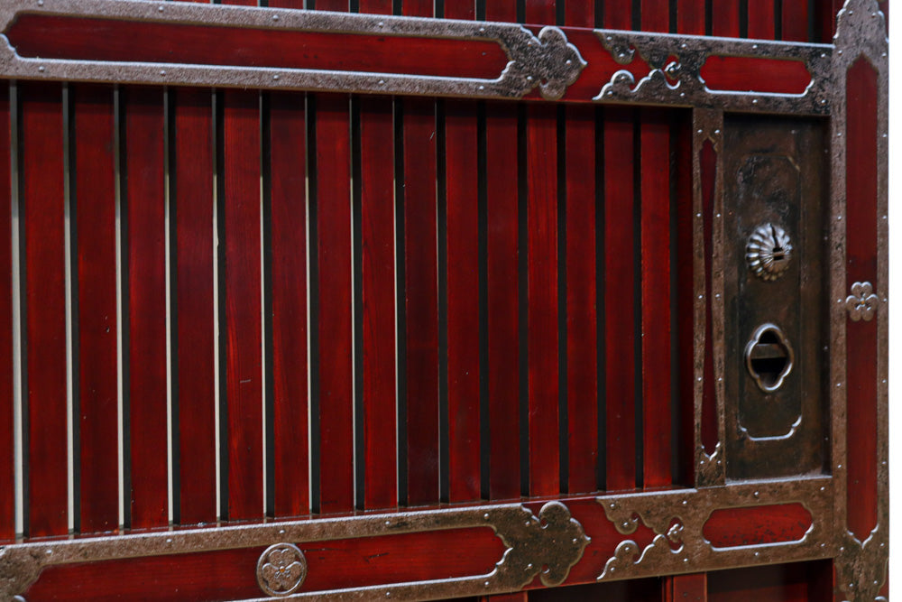 稀少波にうさぎ金具を纏う稀少全面金具能登蔵戸　G2515