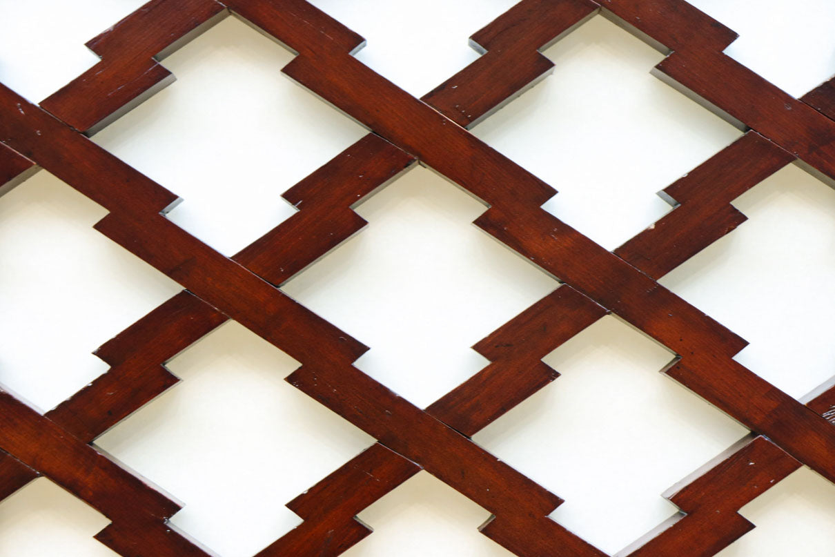 幅1098ミリ　透かし紋様と巾着金具で和の風情ある富山蔵戸　G2518