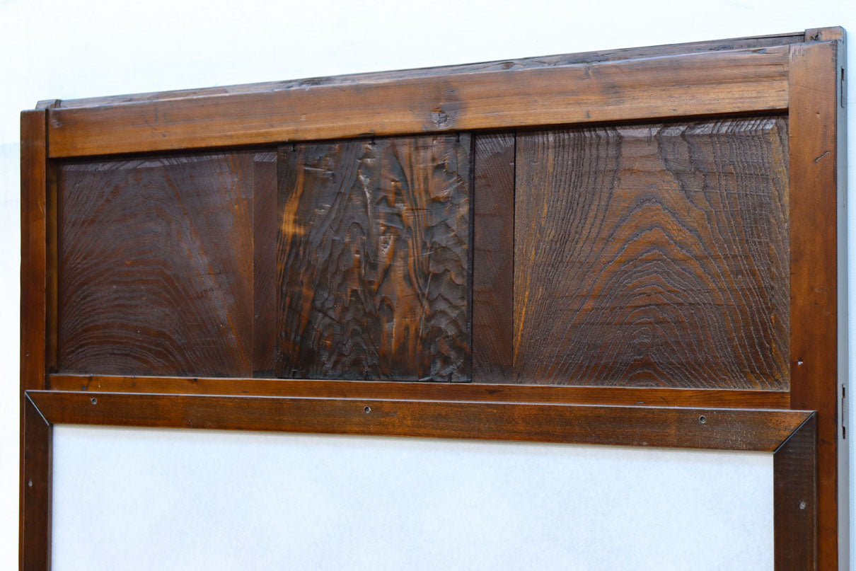 幅1098ミリ　透かし紋様と巾着金具で和の風情ある富山蔵戸　G2518