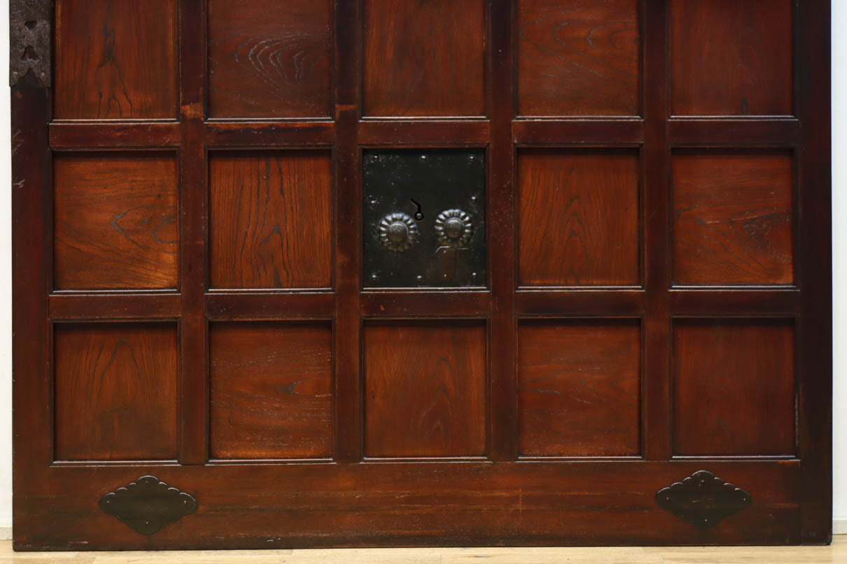 幅1235 高さ2015　風格溢れる見事な総欅能登蔵戸　G2519