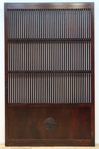 幅1200ミリ 三つ重ね松葉金具で格調ある格子庄内蔵戸　G2522