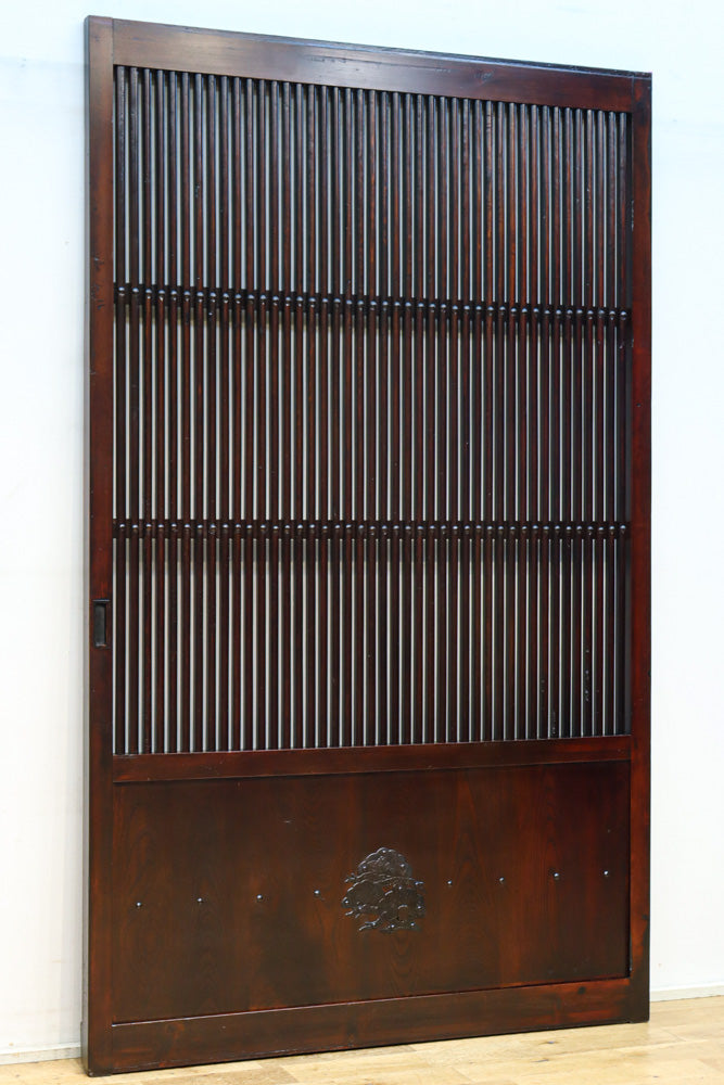 幅1200ミリ 三つ重ね松葉金具で格調ある格子庄内蔵戸　G2522