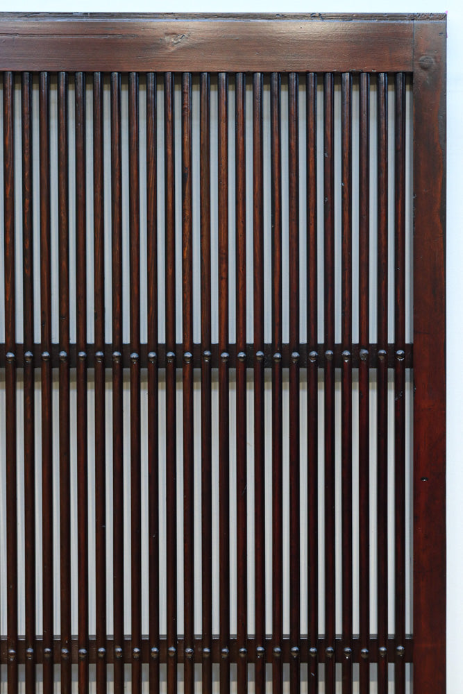 幅1200ミリ 三つ重ね松葉金具で格調ある格子庄内蔵戸　G2522