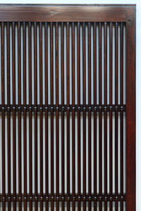 幅1200ミリ 三つ重ね松葉金具で格調ある格子庄内蔵戸　G2522