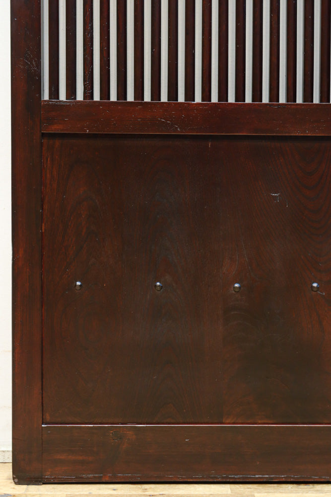 幅1200ミリ 三つ重ね松葉金具で格調ある格子庄内蔵戸　G2522